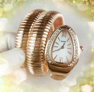 Elegancki moda luksusowe diamenty pierścień zegarek złota srebrna mała pszczoła trend wąż owalny zegar kwarc ruch stali nierdzewnej łańcuch bransoletki