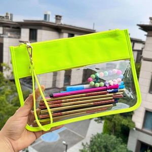 Cosmetic Bags Classic Clear Zipper Flat Pouch With Wristlet Transparent Cosmetics Bag Portable Preppy Travel Makeup Toiletry