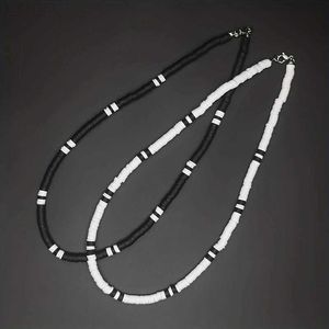 Andra trendiga europeiska Böhmen Vit svarta mjuka polymerpärlor Halsband Män Kontrast Färg Geometriskt halsband för män smycken LY-02 L24313