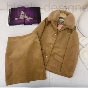 Two Piece Dress designer Early spring new Nanyou miu can be sweet, salty, and age reducing girl style patchwork jacket with buttocks half skirt corduroy set YHN1