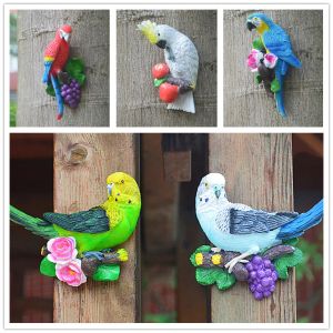 Skulpturer Creative Harts Parrot Wall Tree Mounted Outdoor Garden Decoration Staty Animal Sculpture for Home Office Garden Decor Prydnad