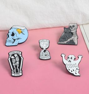 Kreative Tier Katze Skelett Umarmung Emaille Brosche Legierung Abzeichen Denim Hemd Tasche Cartoon Pin Mode Punk Dark Schmuck Gift1209116