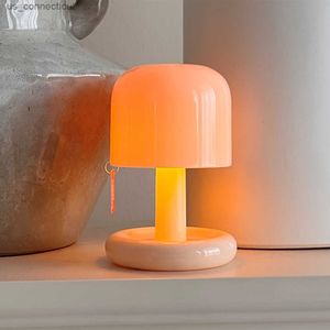 Table Lamps 1pc Mini Desktop LED Sunset Night Light Creative USB Charging Mushroom Table Lamp Coffee Bar Home Decoration Hotel Bedroom Living Room Decoration N