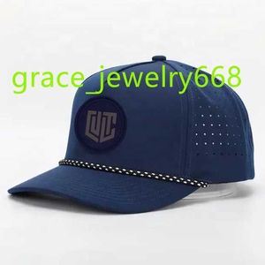 Hurtownia niestandardowa 5 panelowa gumowa PVC ROPE Baseball Capwaterproof Laser Cut Hole Perforated Hat Gorras Sports Dad Hat