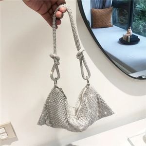 Hantera strass koppling väska silver kristall glänsande middag fest bröllop handväskor för kvinnor designer lyx 240401