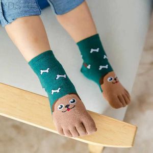 Çocuk Çoraplar Çocuk Bebek Kız Erkekler Kış Sıcak Pamuk Çoraplar Sevimli Hayvan Karikatür Beş Parmak Kısa Çorap Kısa Çorap Gündelik Ayak Bileği Toe Socks 3-12y YQ240314