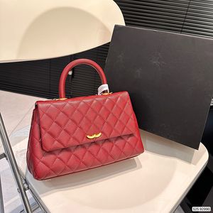 ハンドルバッグデザイナーの女性ショルダーバッグ25cmレザーダイヤモンドゴールドハードウェアメタルバックルラグジュアリーハンドバッグマテラスチェーンクロスボディバッグメイクアップバッグファッションバッグカードバッグ