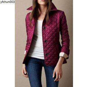 Casacos de inverno femininos acolchoados com diamantes do Reino Unido Casacos para terno Inglaterra Brit Outdoor Jacket Blazers Single Breasted London Slim Casaco de manga comprida feminino xadrez outwear roxo