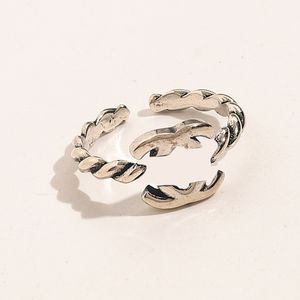 Lyxdesigner ring 18k guld pläterad för kvinnor ring bokstav designer ringar retro enkla ring mode ringar bröllopsfest gåva smycken