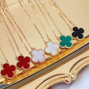 Clover Necklace Vanclef 18K厚さの電気めっきコラーボーンLucly Chain Natural Fritillariaペンダントネックレス