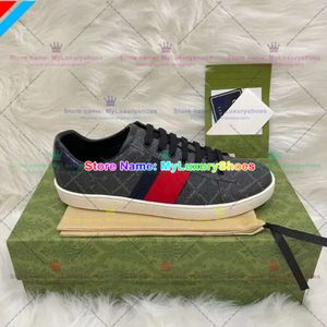 Z designerskimi butami pszczół pszczoły Ace Sneakers niskie męskie buty Women Buty Wysokiej jakości tygrysy haftowane czarne białe zielone paski spaceryjne 461