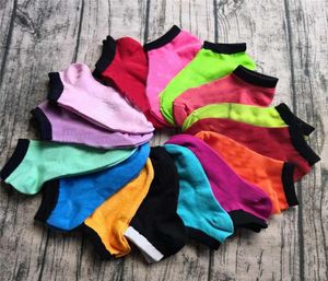 Intero rosso nero calzini moda calzini alla caviglia multicolori cheerleader sport calzini corti ragazze donne calzini sportivi in cotone calcio 1859007