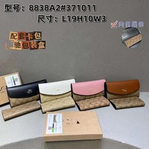 Förvara grossistdesignerspåsar axelväska plånbok för kvinnor lång och trendig kändis minimalistisk plånbok ultralätt tunn multi handhållen boxad