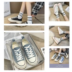 Designer Casual Shoes Bee Sneakers Low Mens Womens Shoes High Quality Tiger Black White Green Stripes Walking Sneakers Gai