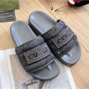 designer sandaler casual tofflor y-version 2024 sommar g tofflor lager kvinnor platt botten yttre bärande ord broderade brev coola tofflor