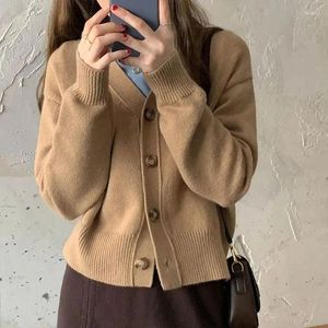 Kvinnors stickor Kort vintage V-hals stickad Cardigan Solid Color Loose Top 2024 Spring Autumn Korean Version Sweater Jacket