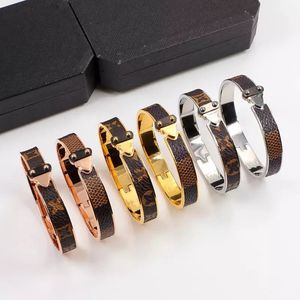 Old Pattern Stainless Steel Bracelets Single Arrow Luxury Letter Couple Bangles Real Leather Women Lady Gifts
