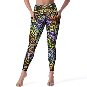 Calças ativas palavra graffiti arte de rua leggings com bolsos carta impressão padrão yoga cintura alta fitness legging doce elástico