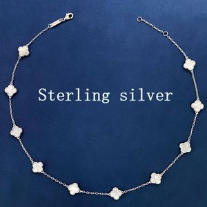 Mini-Halskette mit vierblättrigem Kleeblatt aus Sterlingsilber, 1,0 cm, Designer-Halskette mit 10 Blumen für Damen, eingelegt mit natürlichen Edelsteinen und Muscheln, Premium-Geschenk 040