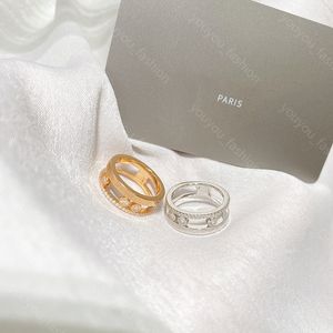 Дизайнерское кольцо Модные кольца с тремя камнями Свадебные подарки Любовь Роскошные кольца с блестящими бриллиантами Модные женские ювелирные изделия Высокое качество никогда не выцветают Размер 678 с коробкой сверху -7