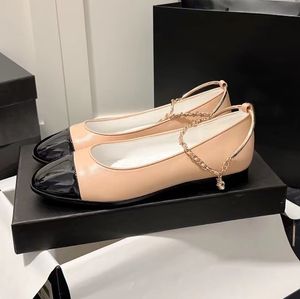 Ballerinas, Designer-Damen-Slingback-Schuhe, Sandalen, Top-Qualität, Damen-Designer-Damensandalen, Sommerrutsche, Freizeitschuhe, Leder, Alphabet, High-Heel-Hausschuhe, Kleid