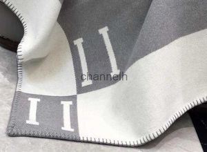 Designer Thicken Cashmere Letter Home Travel Blanket Fashion Men Blanket Womens Soft Shawl 240314