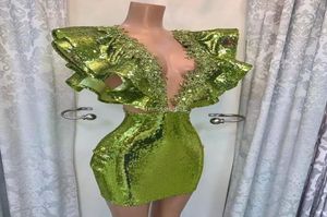 Zielone cekinowe koktajlowe sukienki Krótkie z koralikami głębokie vneck Dubai imprezowe sukienki nocne Kobiety wykonane na zamówienie szaty de soiree CC4513395