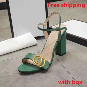 2024 Designer tacco alto sandalo scarpe eleganti cinturino alla caviglia borchie romane nero nudo striscia rivetti donna stiletto blocco