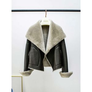 Integrated Women's Lamb For Short 2023 Winter New Haining Fur Coat With A Stylish Lapel Collar 1389