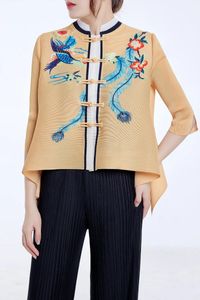 Kadın Tişörtleri 2024 İlkbahar Yaz Miyake Piled En İyi Çin Stil Standı Yaka Üç Çeyrek Kollu Zarif Yüksek Kalite İnce Ücretsiz Boyut