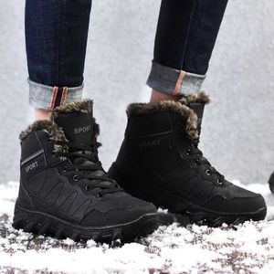 Marka olmayan kış dış mekan erkek ayakkabıları satılık ucuz fiyat kış peluş peluş peluş kauçuk katı kar botları patent deri 1 çift kutu ayak bileği kabul et