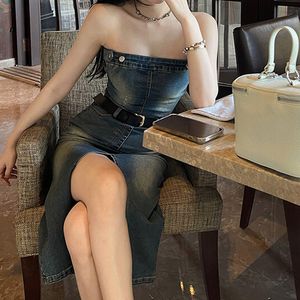 Grundläggande casual klänningar axelbandslös sexig denimklänning kvinnor från axeln smal split lång klänning koreansk streetwear retro bodycon klänning 230710