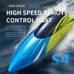 2,4G Remot Control Boat podwójny ster dla silnika wodoodporna ABS Silna szybkość łodzi motorowych S4 Boy zabawka zdalne sterowanie łodzią motorową 240307