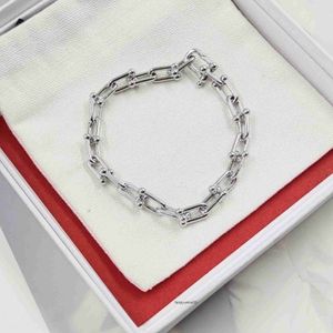 2024 new designer bracelet thickened silver plated heart-shaped bracelet girlfriend souvenirs fashion charm jewelry gift box packaging 3WTA