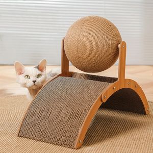 木製の猫のスクラッチsisal猫のスクラッチボール2 in 1耐摩耗性粉砕足のおもちゃスクラッチボード猫用のソリッドウッドスクレーパー240227