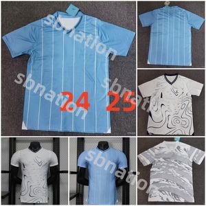 Haaland 2024 Man Soccer Jersey Kids Kit Mans Cities Mahrez de Bruyne Foden 2025 Ny fotbollsskjorta Kids -kit Set Uniform Set Thai Quality
