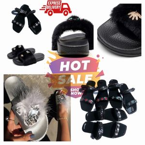 2024 Designer Sandals Women Leather Casual Shoes Roman Sandals Flat Heel Diamond Woven Buckle Slippers GAI summer black