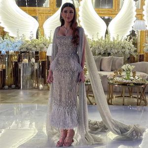 Sharon Said Bling Graues Meerjungfrau-Arabisch-Abendkleid mit Umhang, luxuriöse Feder, Dubai-Formelle Kleider für Frauen, Hochzeit, Party, SS279, 240313