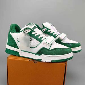 2024 Fashion Classic Luxury Mens Women Casual Shoes Lovers White Trainer Designer Sneakers Skriva ut låg top Grön röd svart vit andningsbar spring 36-45 L8