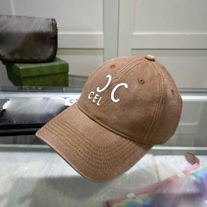 Designer Summer Candy Color Designer Ball cap Women's Outdoor Vacation Sports Dating Letter Printing Washed and Worn Out Hole Style casquette 72JA 75TY
