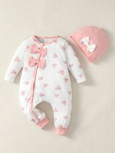 02 Year Old born Baby Gilr Spring and Autumn Round Neck Bow Long Sleeve Love Printed Pants jumpsuit 240307