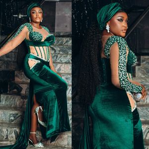 2024 African Prom Dresses for Black Women Promdress Hunter Green Velvet Illusion Beaded Elegant Evening Dresses for Special Occasions Birthday Gowns AM527