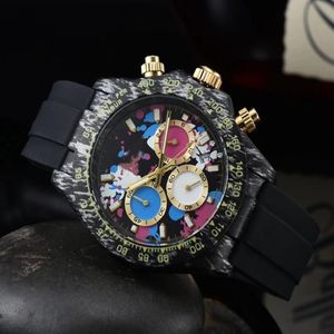 2022高品質の男性贅沢な時計6針すべてのダイヤル作業自動クォーツ時計ヨーロッパのトップブランドクロノグラフ時計fashi268g