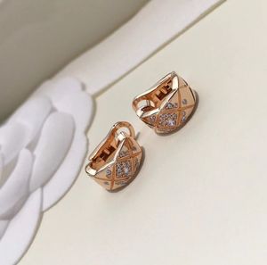 2024 Luxury quality charm stud earring with diamond in two colors plated have stamp box v gold material PS3139B