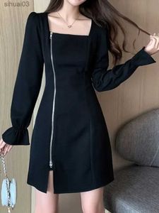 Базовые повседневные платья QWEEK 2023 Осень Корейское черное мини-платье на молнии большого размера с длинным рукавом Женские винтажные короткие платья в стиле ретро с квадратным воротникомL2403