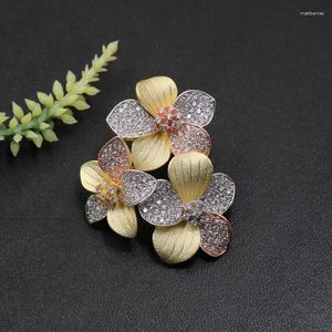 Broschen Lanyika Modeschmuck – Ausverkauf Luxus-Original-Design-Blumen-Brosche-Anhänger für Verlobung, Hochzeit, mikrogepflasterte Geschenke