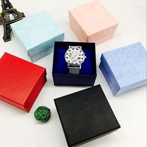 Le scatole per orologi forniscono braccialetti semplici all'ingrosso, confezioni di gioielli, regali, grandi quantità in magazzino