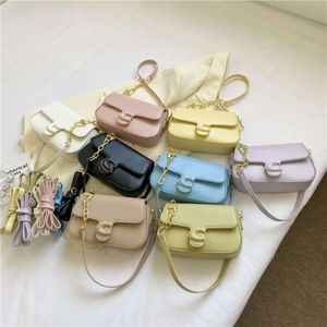Shop Factory Wholesale 2024 New Fashion Womens Bag Temperament Candy Color French Fresh Handheld Chain Cross Shoulder Small Square