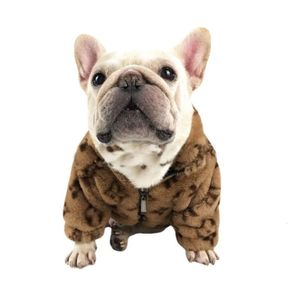 Animali domestici invernali di lusso vestiti per cani firmati uppies moda primavera e autunno addensato teddy schnauzer abbigliamento per animali bulldog giacca con stampa leopardata CSD231098