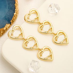 Brand Letter Dangle Earrings Designer Jewelry Heart Pendant Earring Luxury Womens Jewelry Accessories Party Gift